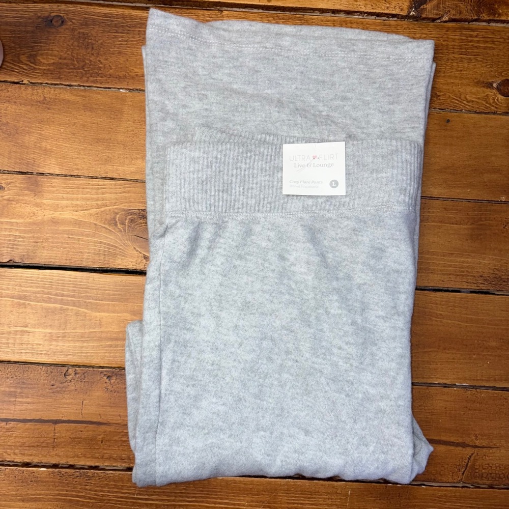 Ultra Flirt Live & Lounge Flare Pants Womens Large Gray Ribbed Waistband NEW